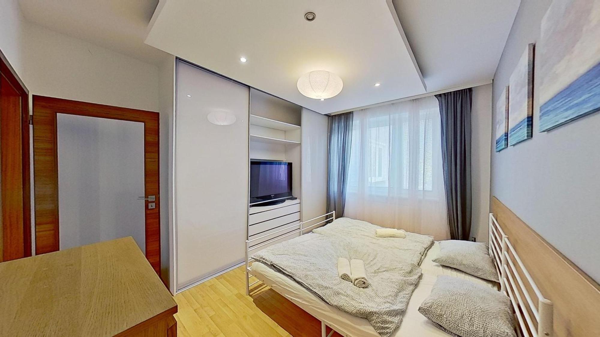 2Br Apt With Free Garage Parking, Close To The Historic Centre Bratislava Extérieur photo